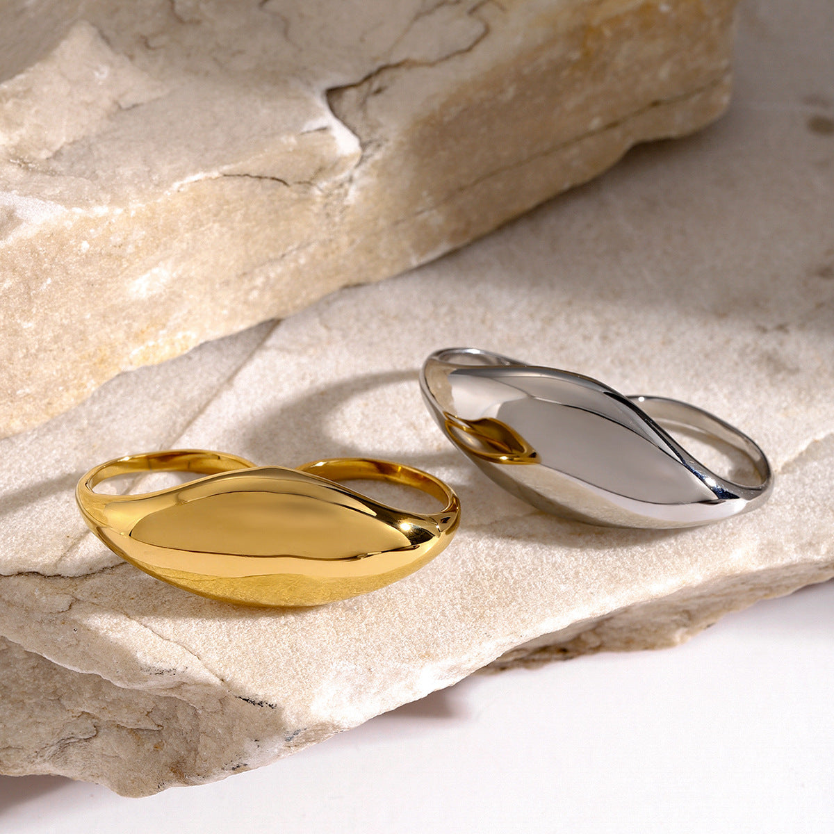 Rafaella Chunky Statement Ring [AY8KPF49]