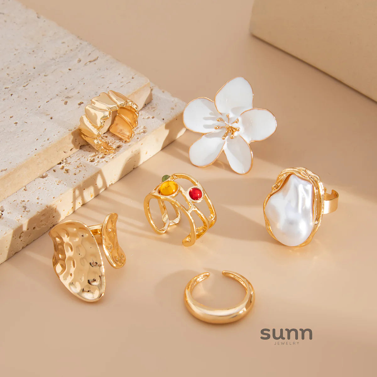 Rahma Baroque Pearl Ring Set