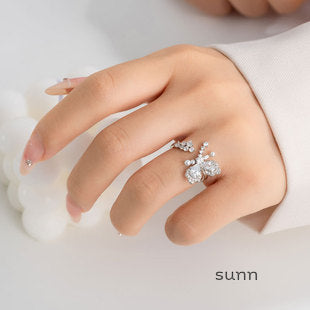 Railynn Zirconia Butterfly Ring [G5IU8VKM]