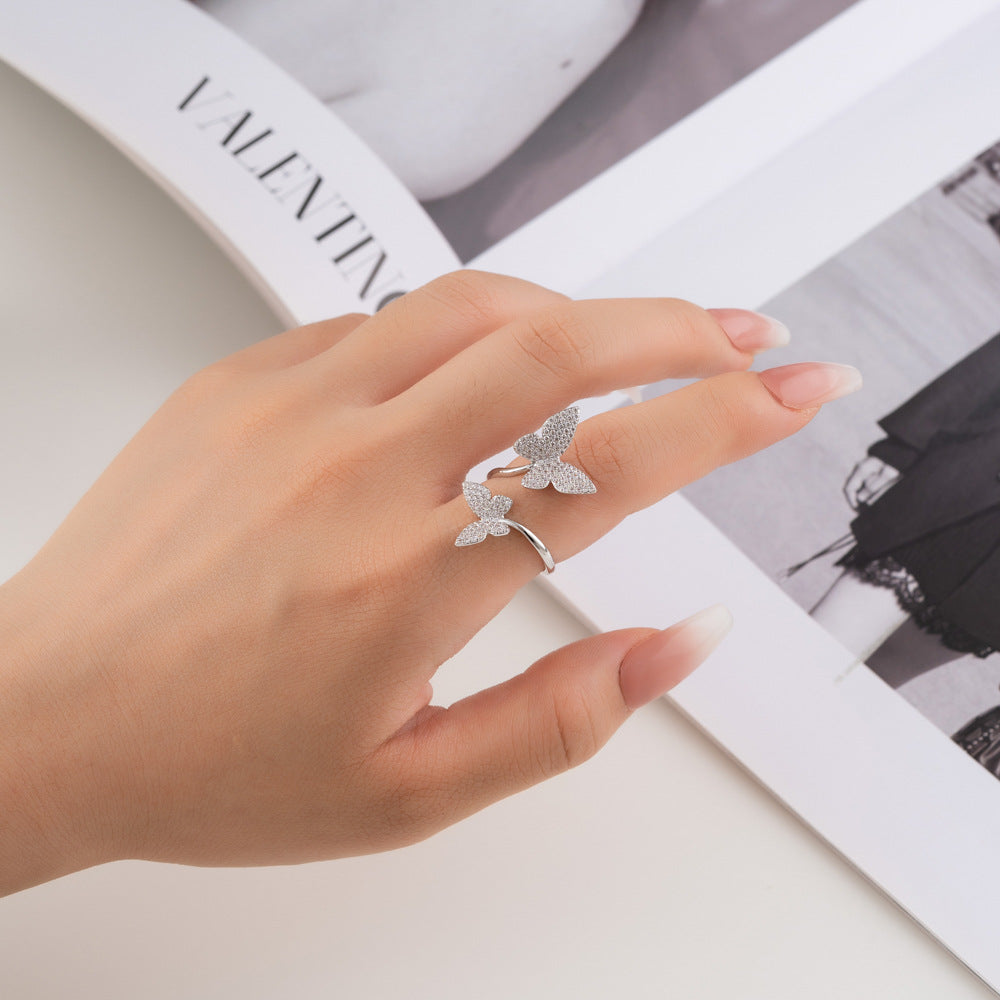 Railynn Zirconia Butterfly Ring [0RE19HXW]