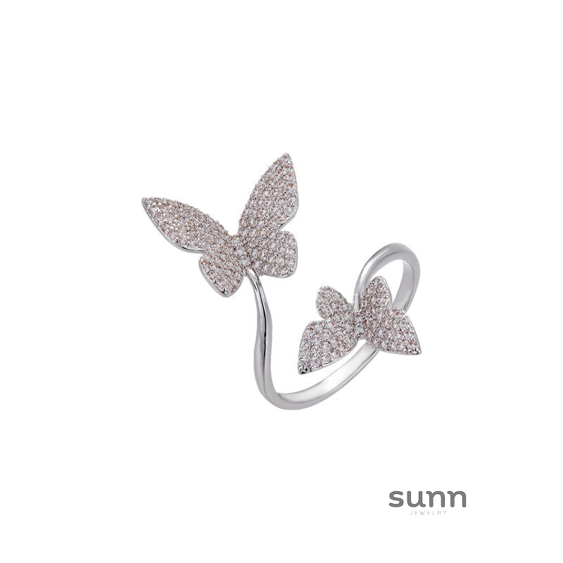 Railynn Zirconia Butterfly Ring [X3H9FKIH]
