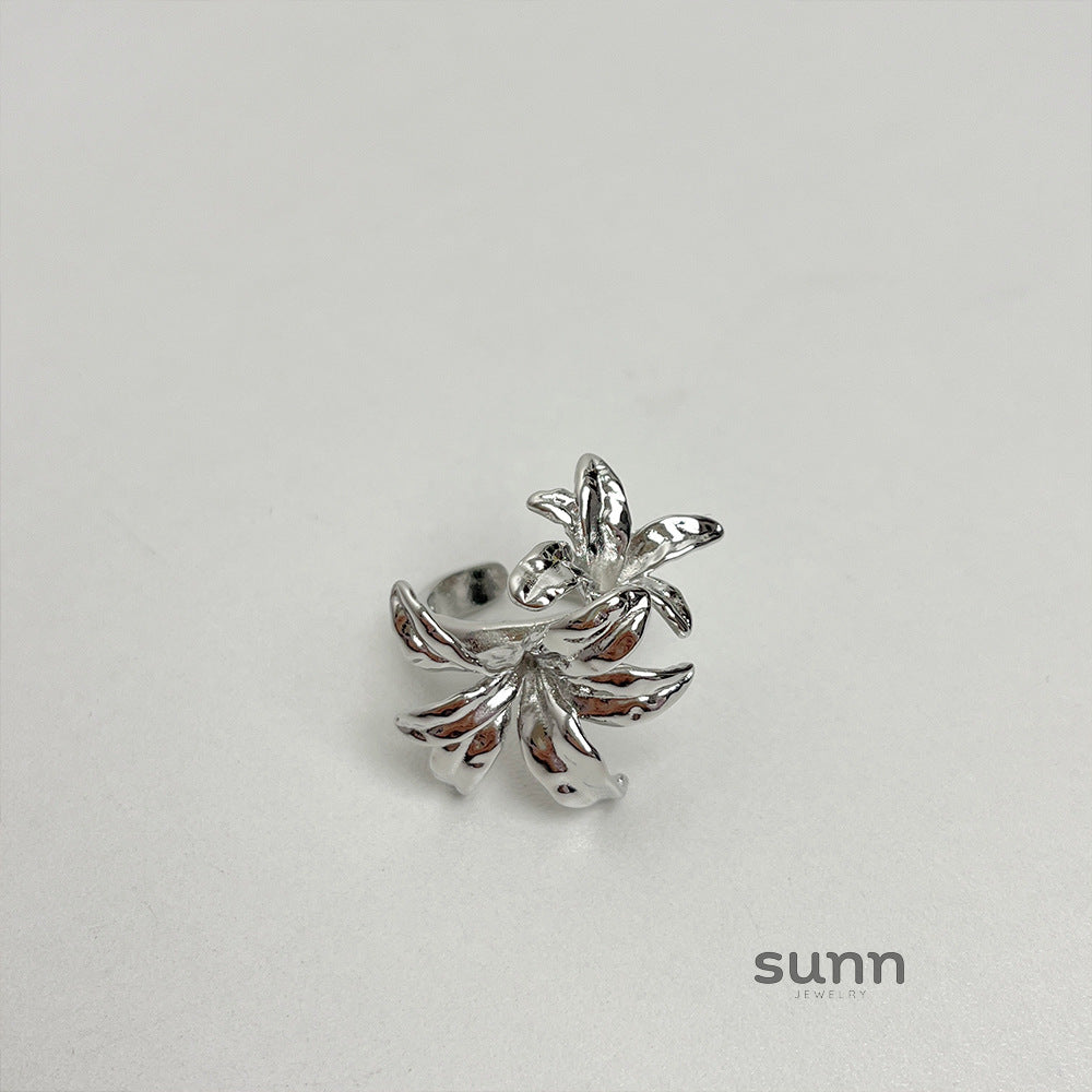 Raneem Metal Bloom Ring [LY3NC97S]