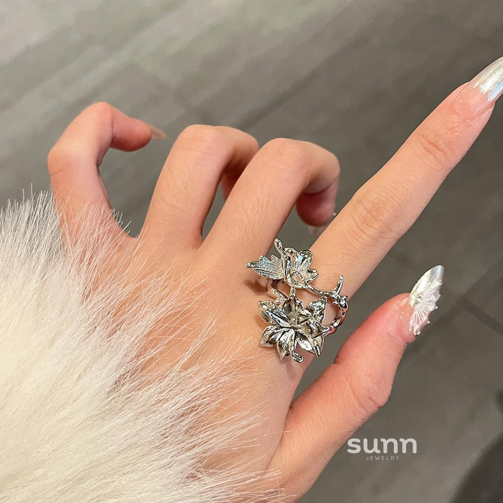 Raneem Metal Bloom Ring [0CFWURBI]