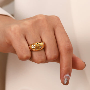 Raneem Six-Pointed Star Zircon Ring [M15VBGUE]