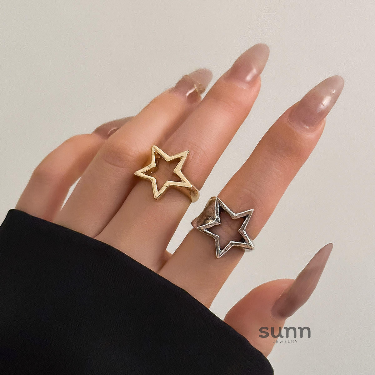 Raniyah Celestial Ring Set [6MA9YAF0]