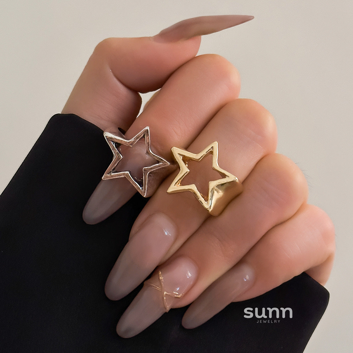 Raniyah Celestial Ring Set [XCDWZ3SH]