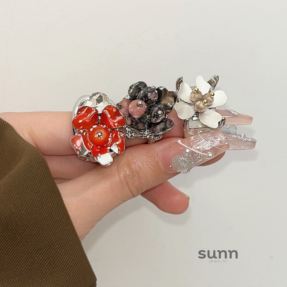 Rawan Floral Pearl Ring [LELL85PJ]