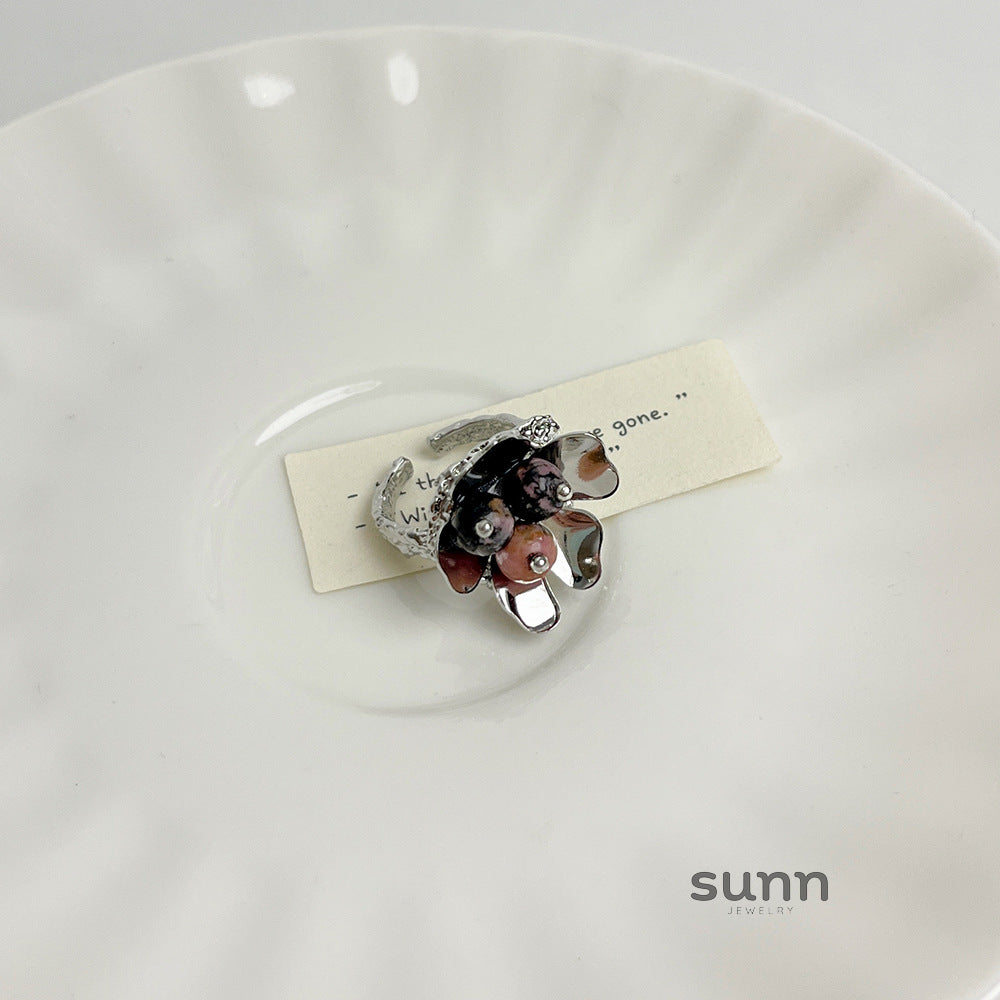 Rawan Floral Pearl Ring [VPNK8EUP]