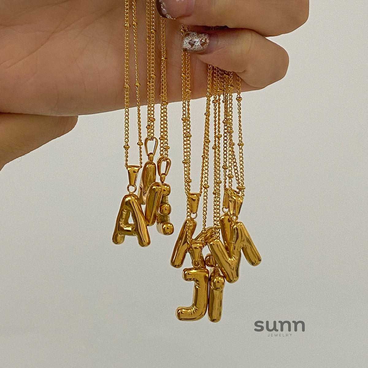 Rayana Initial Letter Necklace [DLVUYTET]