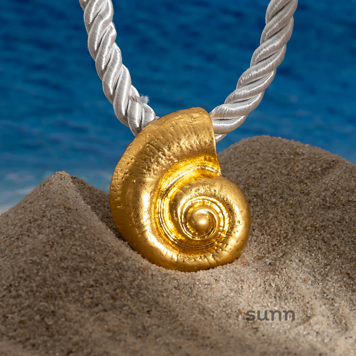 Rayla Seashell Rope Necklace