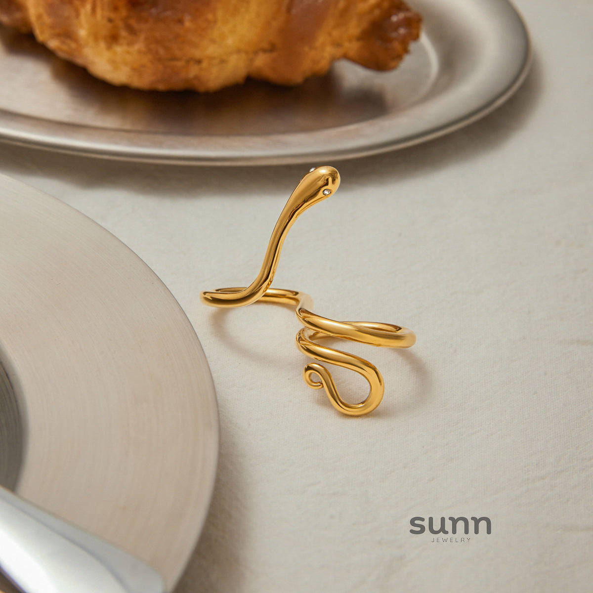 Raylynn Geometric Open Ring [TDI1Y4D3]