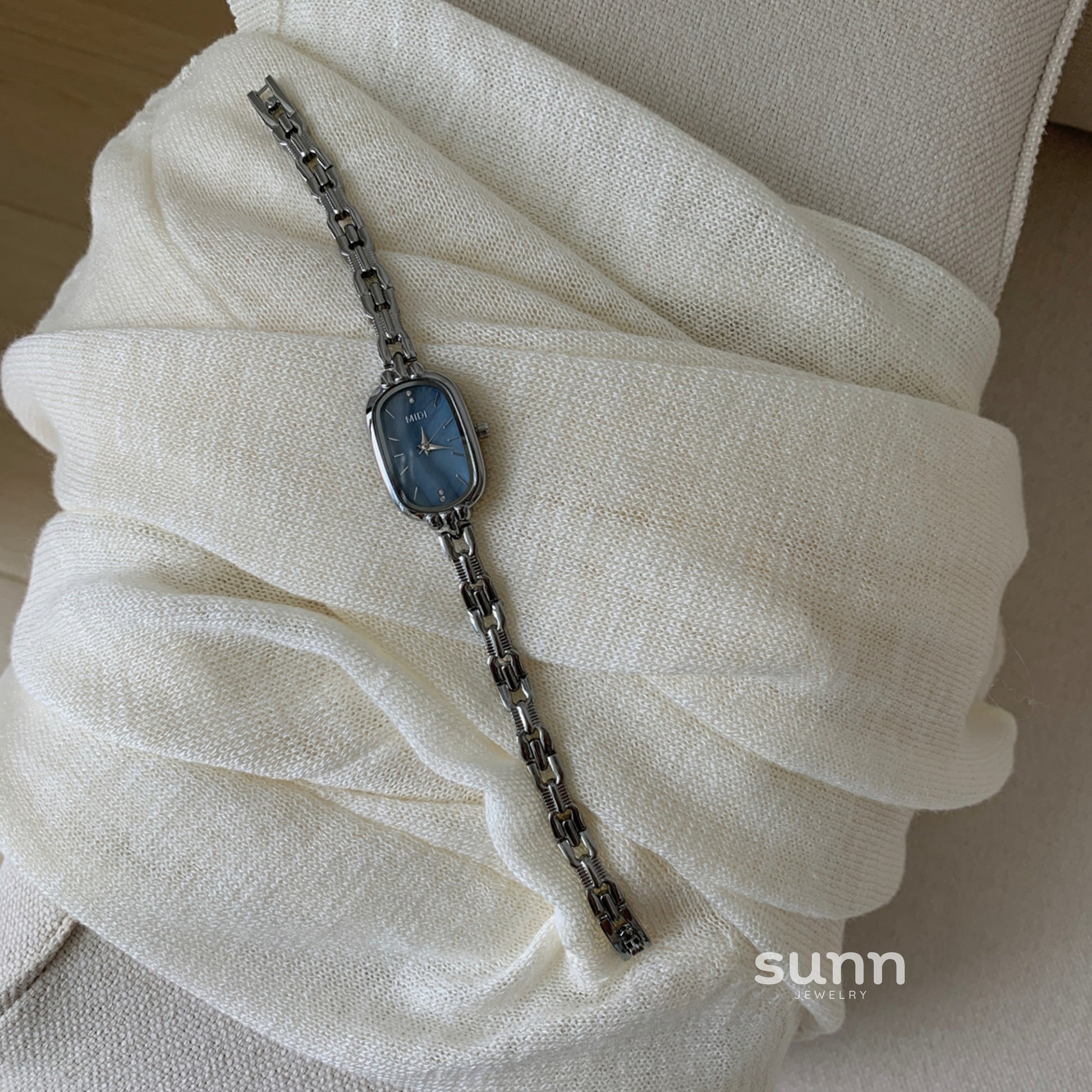 Raylynn Mother-Of-Pearl Bracelet Watch [HTTB3OWB]