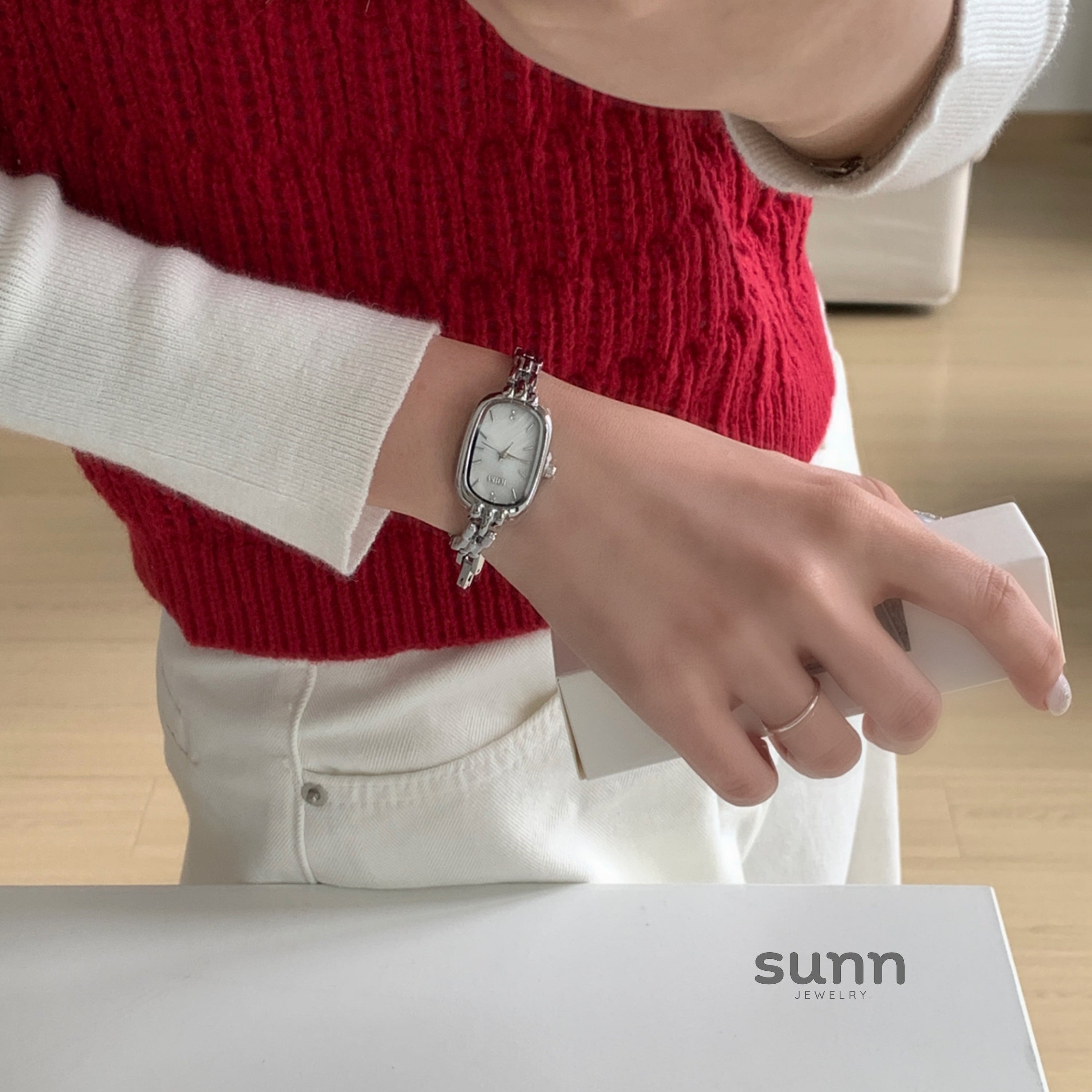 Raylynn Mother-Of-Pearl Bracelet Watch [JBO0MH4K]
