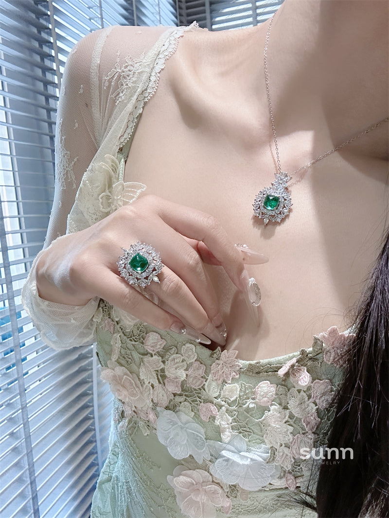 Razan Emerald Baroque Set [U9J5AVWQ]