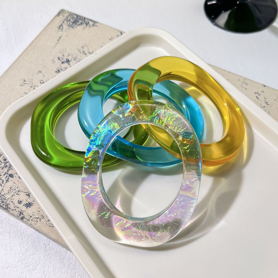Rebecca Translucent Oval Bracelet [16I7EJ4I]