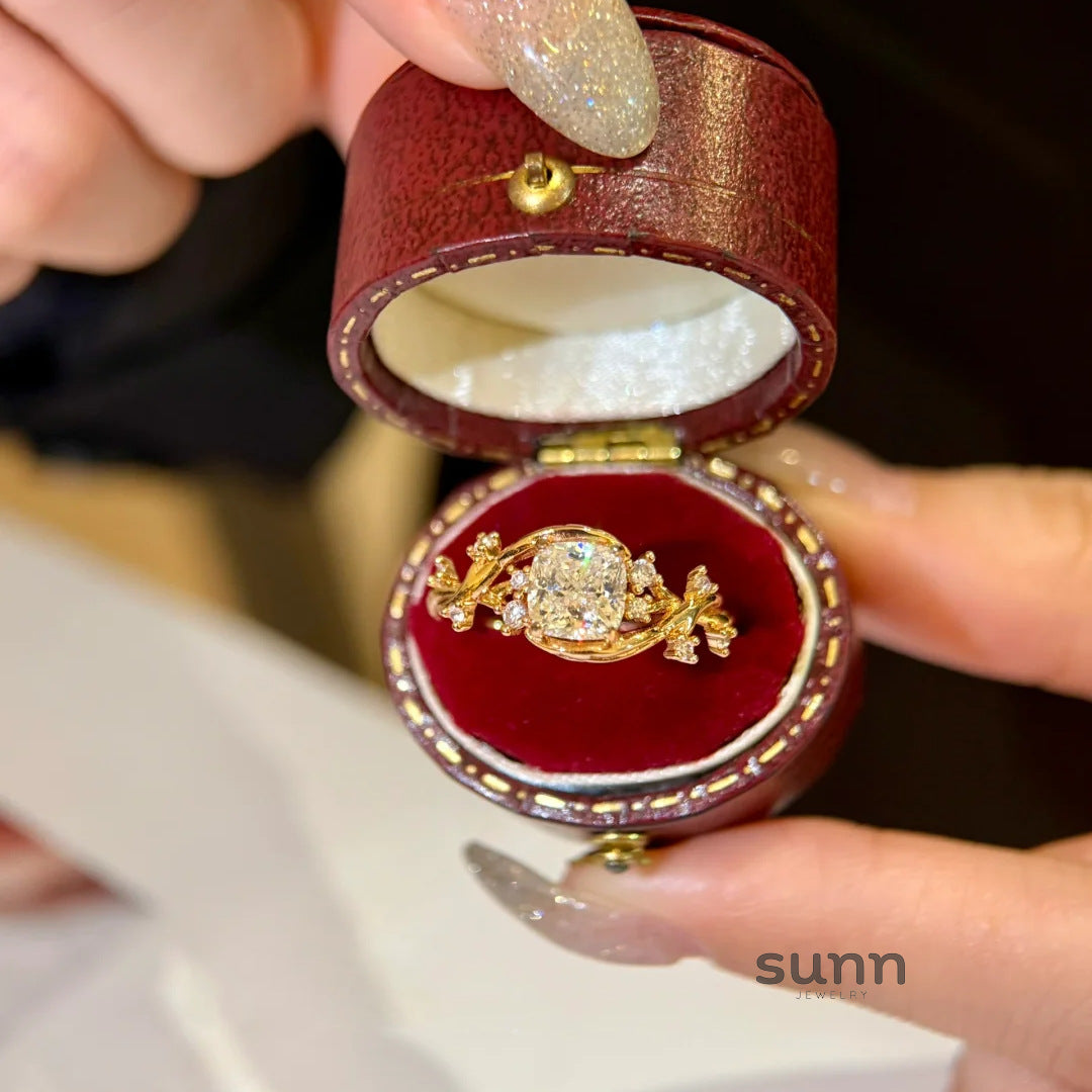 Rebekah Vine Bloom Ring [VRN748XC]