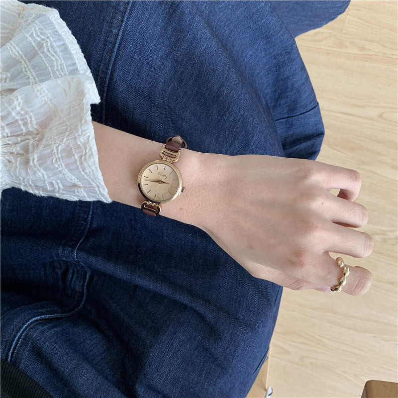 Rebel Minimalist Leather Watch [ZE8NRW75]