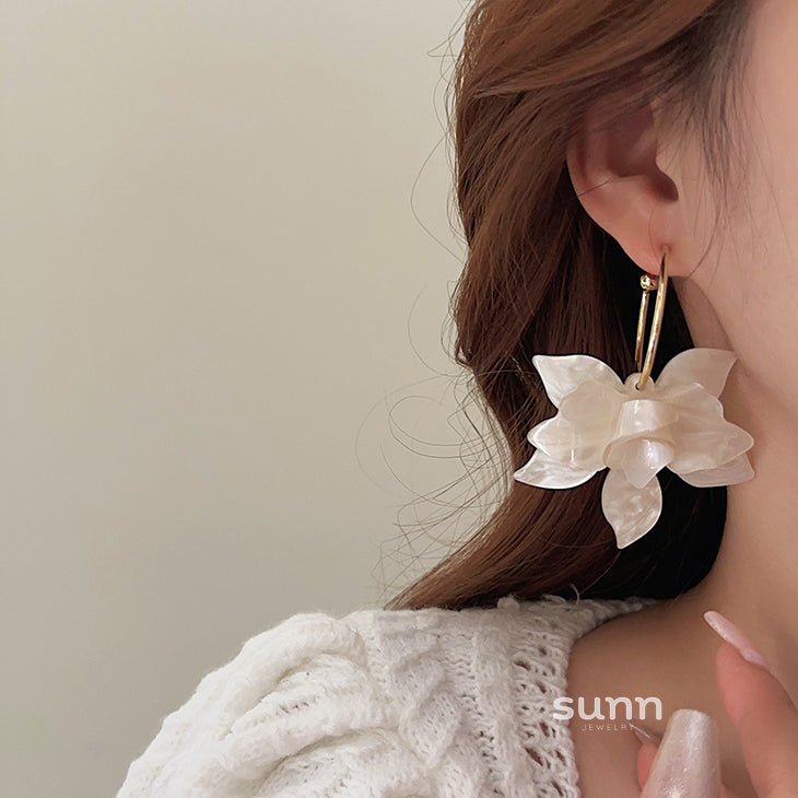 Rebel Retro Bloom Earrings [TNG03SZV]