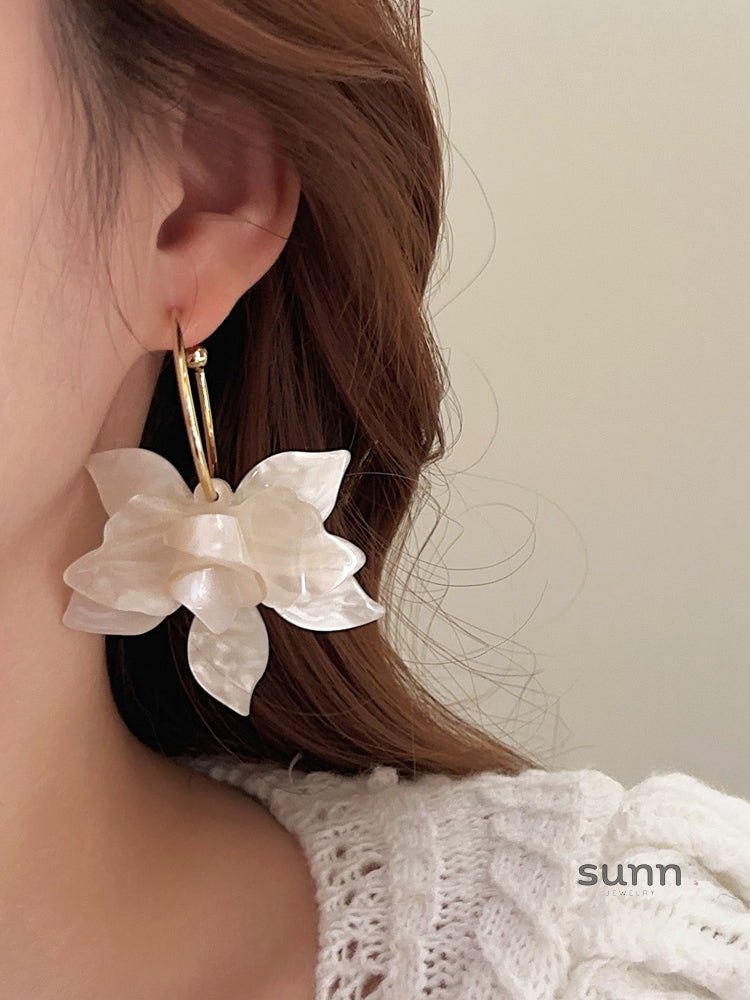 Rebel Retro Bloom Earrings [FDCFHBOD]