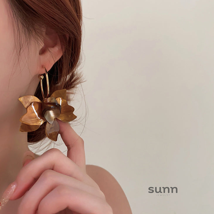 Rebel Retro Bloom Earrings [CYBG7Q47]