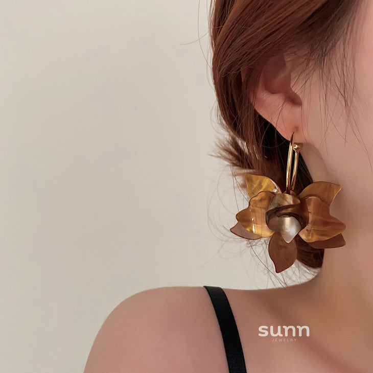 Rebel Retro Bloom Earrings [0ADEHB9U]