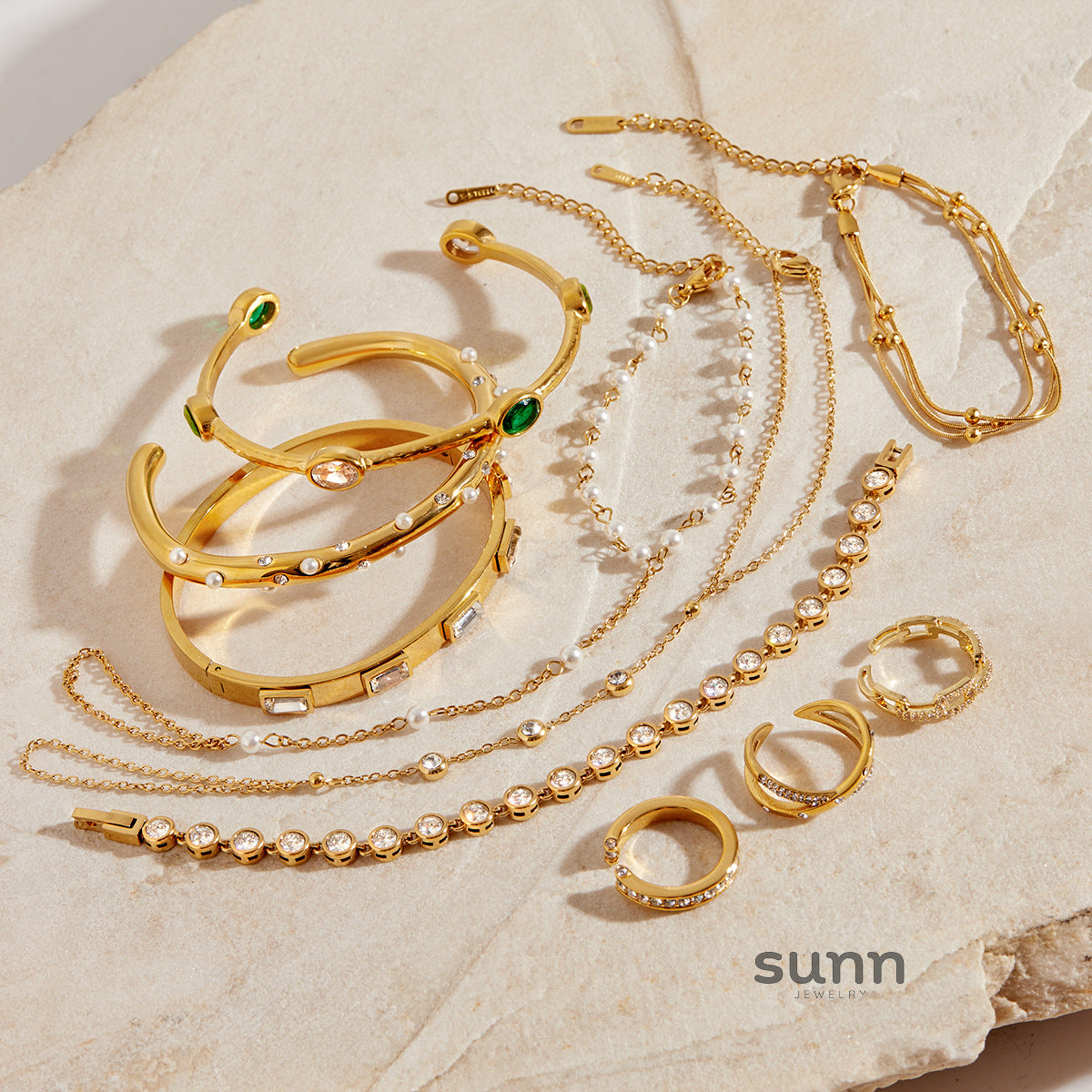 Reena Linked Ring Bracelet [Y3Y6YRHH]