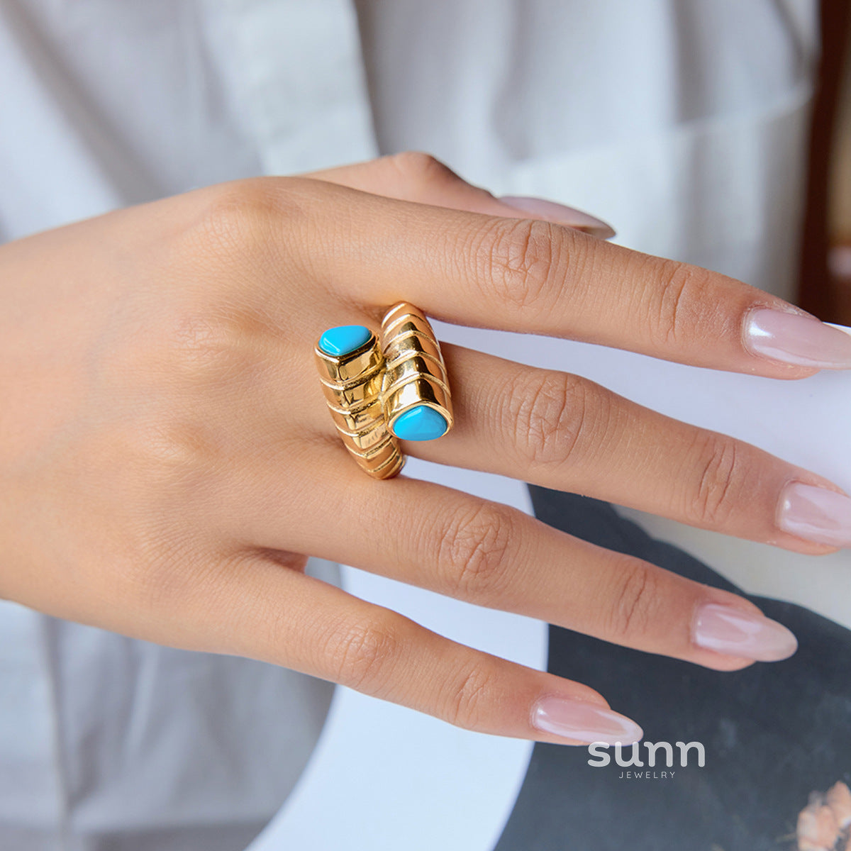 Reeva Blue Turquoise Ring [Z3YE5LR2]