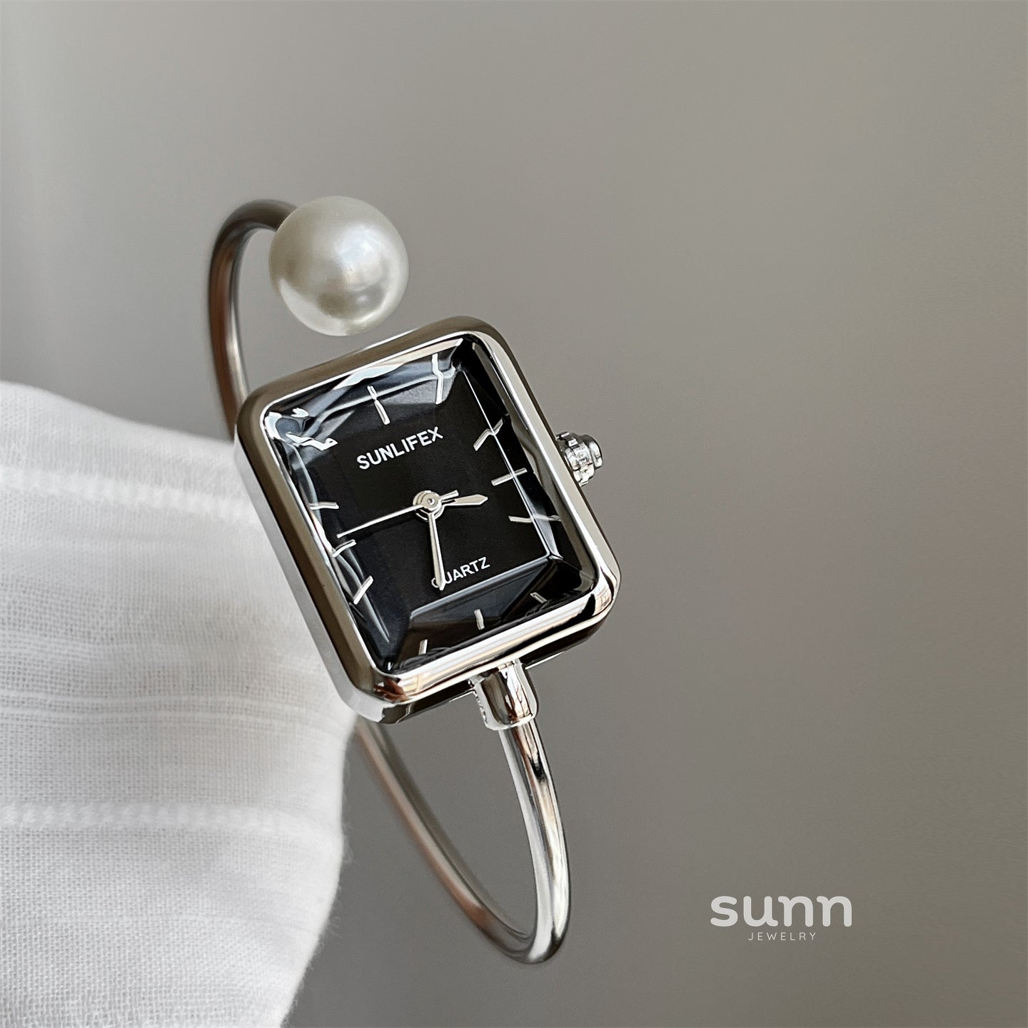 Reeva Elegant Square Watch [M28Z5DHJ]