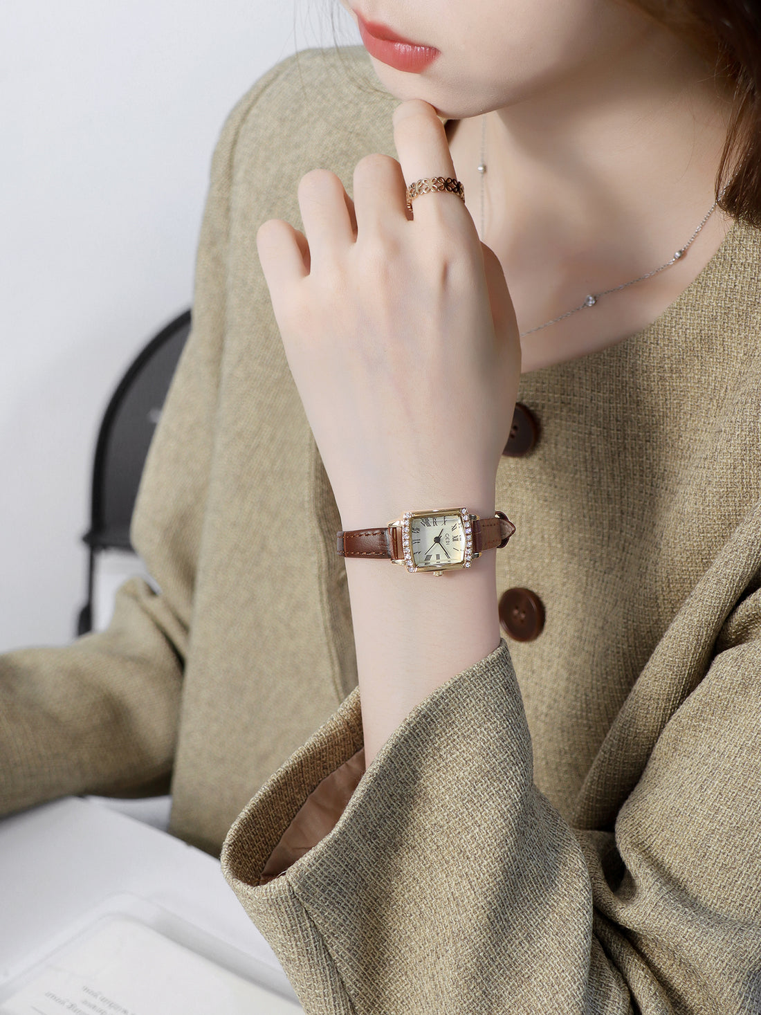 Rei Petite Cube Watch [QBENDPK7]