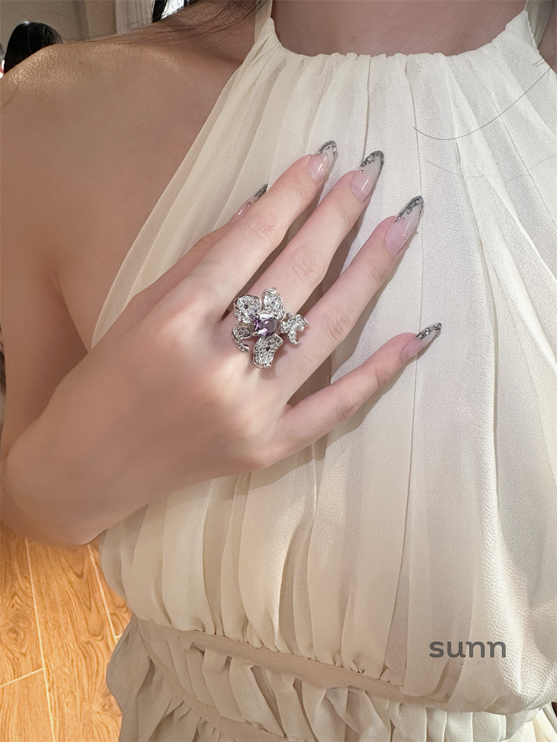 Reid Palace Zircon Ring [R2ZEAK8Y]