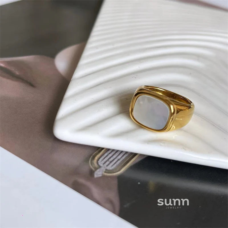 Reighlynn Vintage Gold Rings