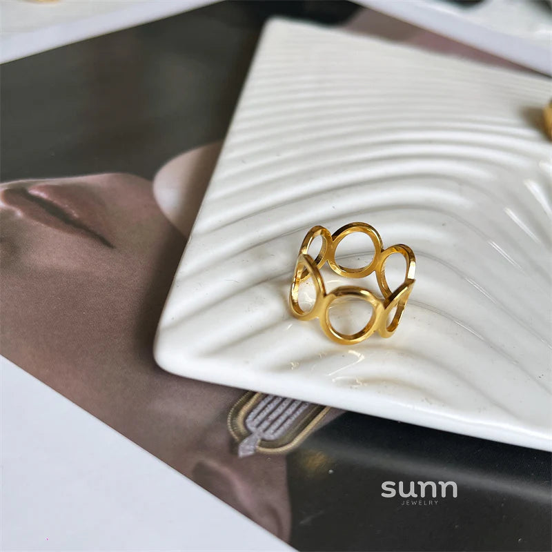Reighlynn Vintage Gold Rings