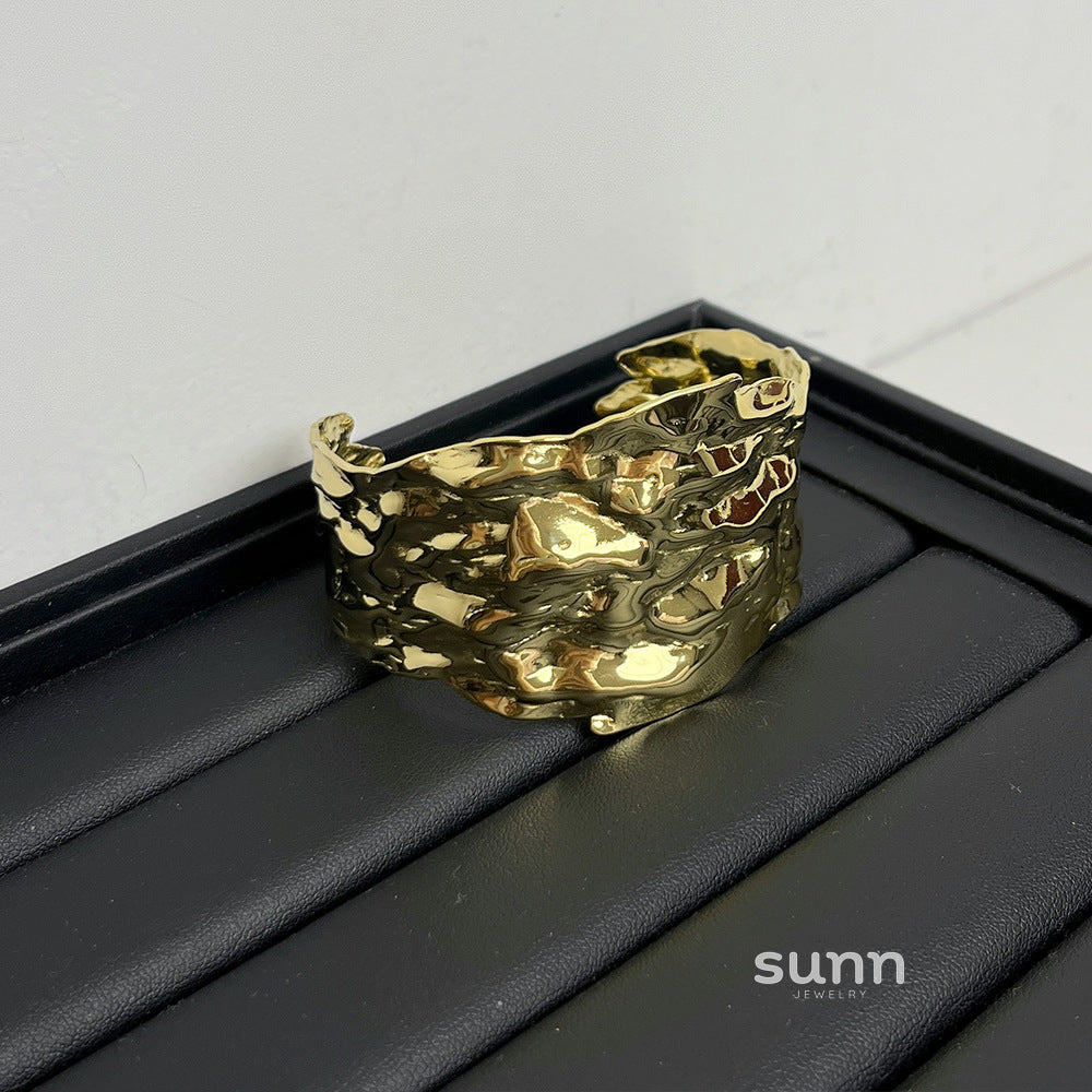 Remington Sculptural Cuff Bracelet [3TWKHWQ5]