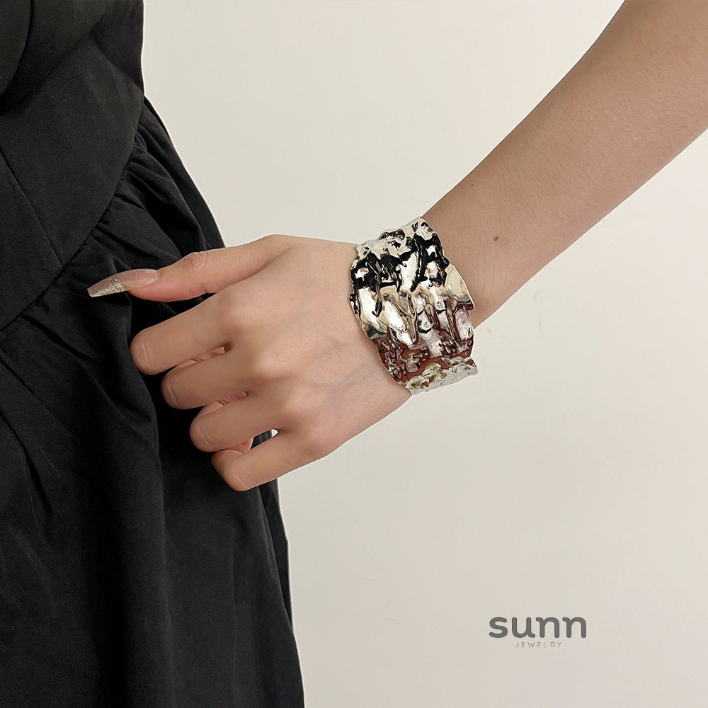 Remington Sculptural Cuff Bracelet [HTOOYGL8]