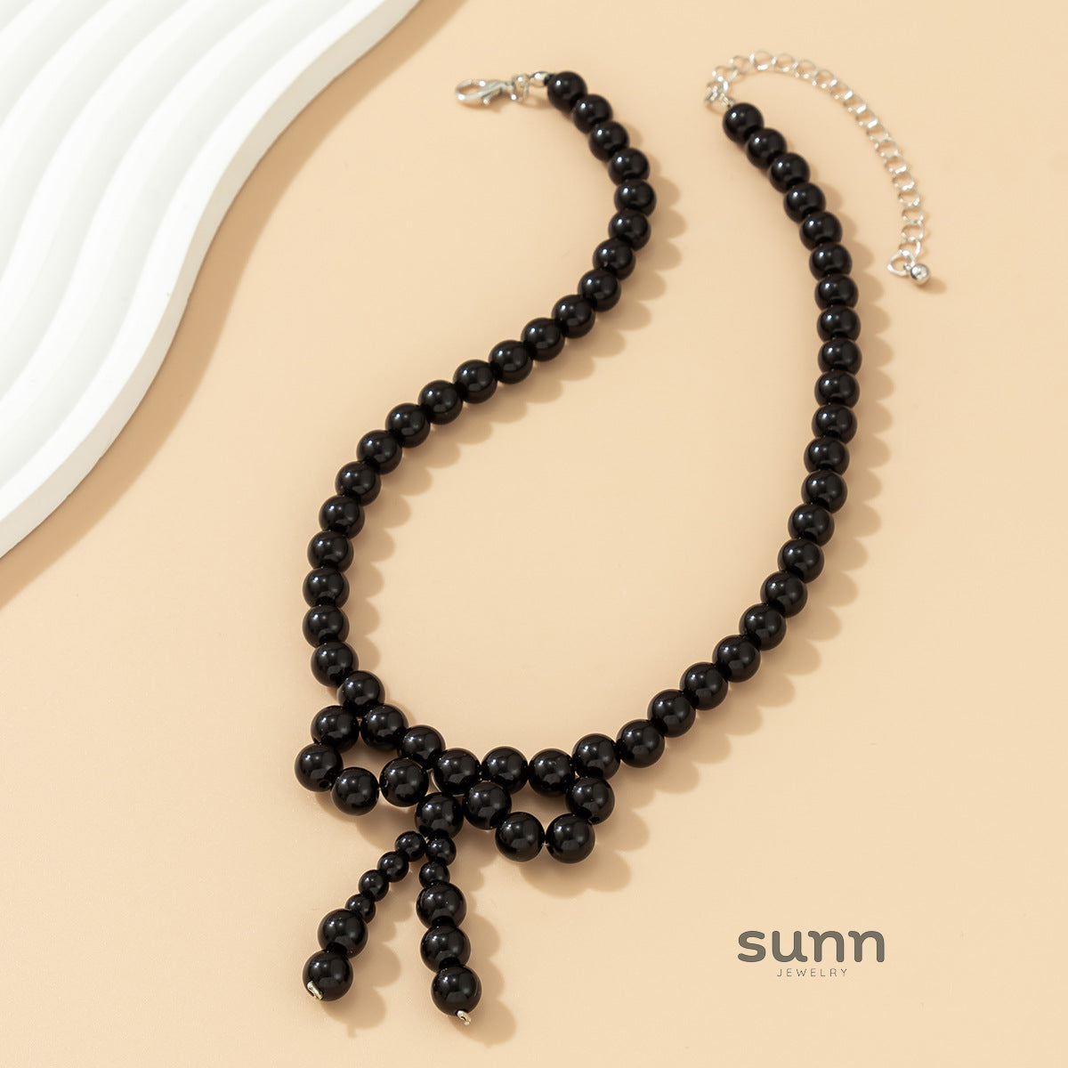 Renesmae Pearl Bow Choker [2OYLQAC0]