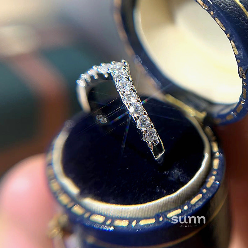 Rey V-Shape Zircon Ring [KXP016JY]