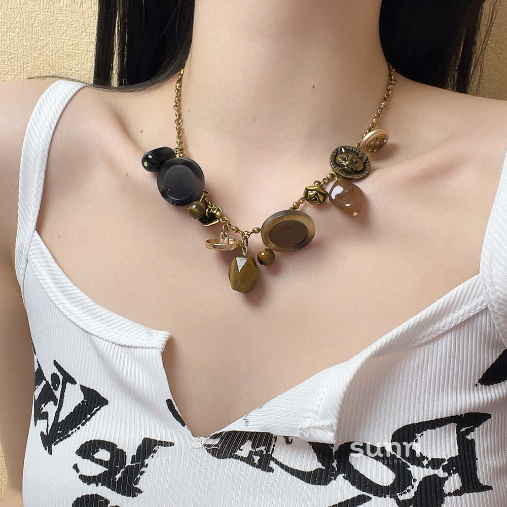 Reyah Tiger Eye Brass Necklace [BN4ILOC5]