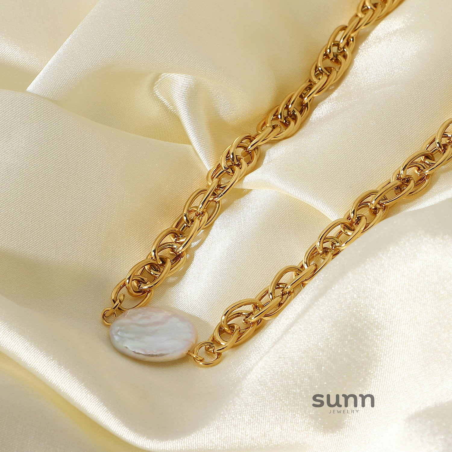 Reyna Layered Pearl Chain Necklace [OB5HMRRN]