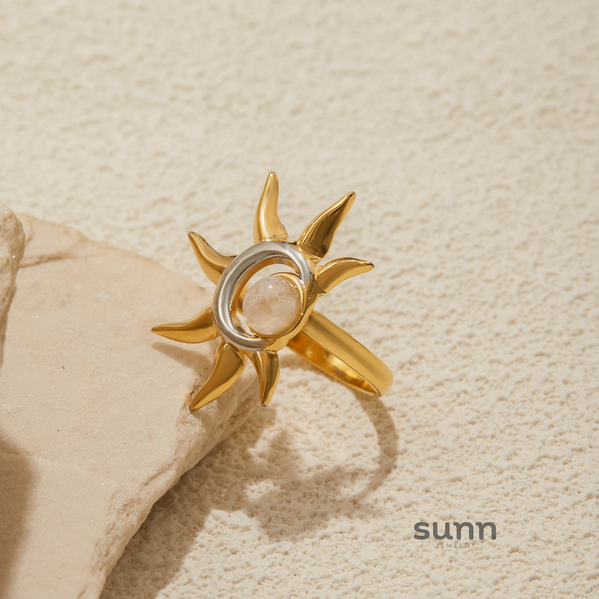 Rhyleigh Celestial Sunstone Ring [PKIZVQ5E]