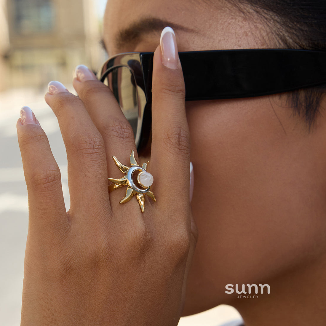 Rhyleigh Celestial Sunstone Ring [C8EV3ICO]
