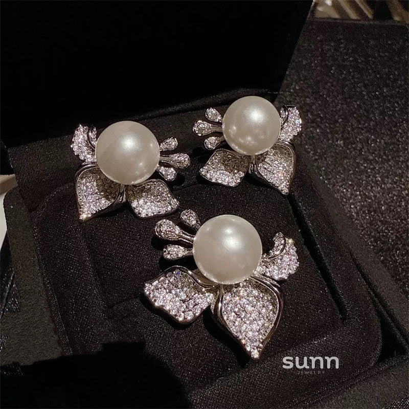 Ria Iris Pearl Ring Set [E7Y0KZ0Q]