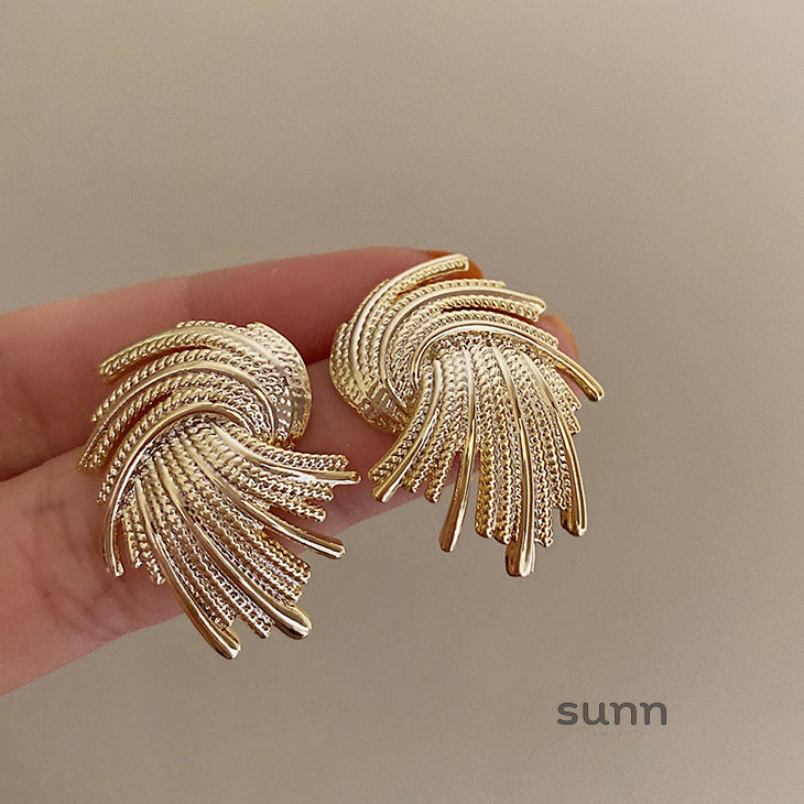 Rielle Geometric Drop Earrings [16TEIW9V]