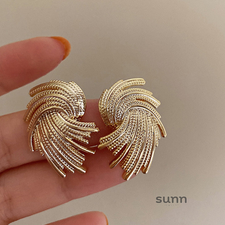 Rielle Geometric Drop Earrings [01FTJY8Z]