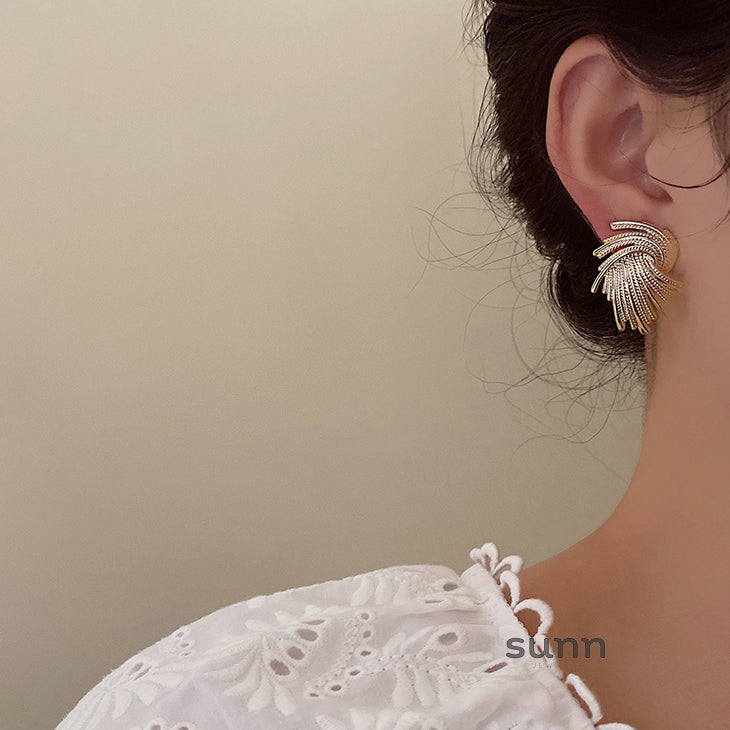 Rielle Geometric Drop Earrings [OMDCBU6F]