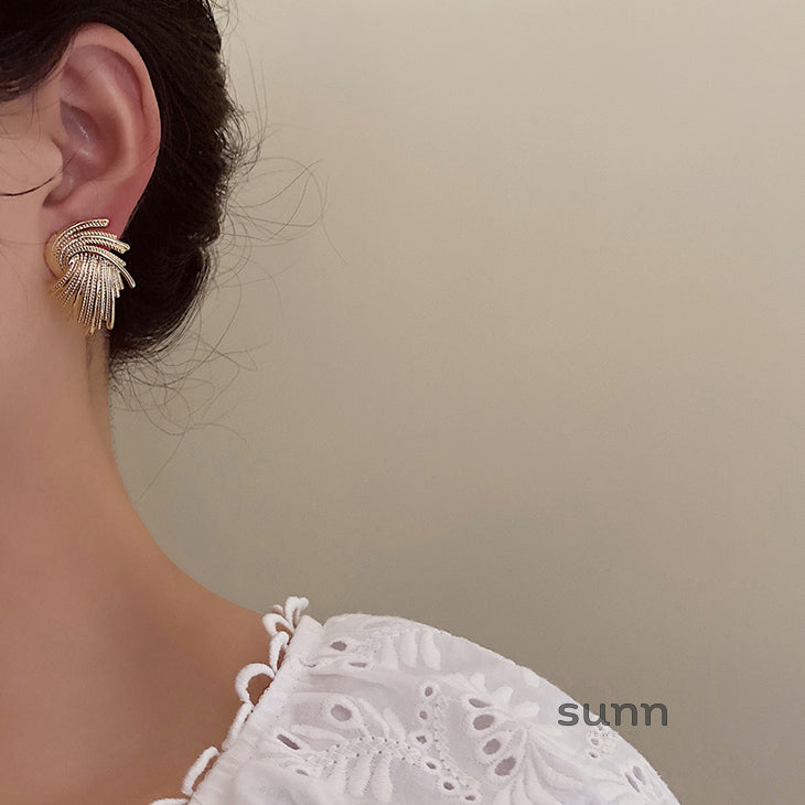 Rielle Geometric Drop Earrings [ACCXJSL5]