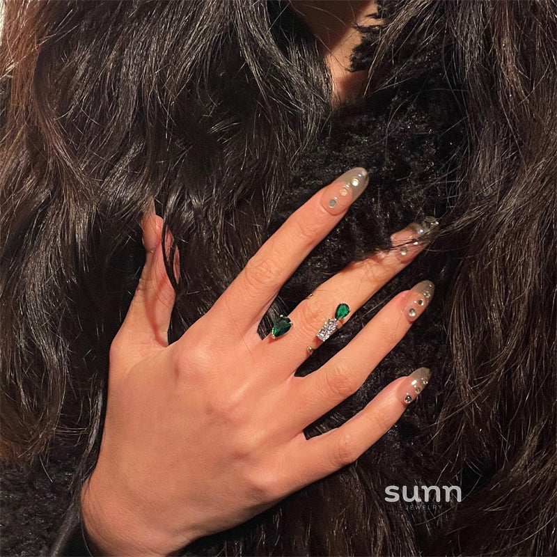 Rilee Emerald Teardrop Ring