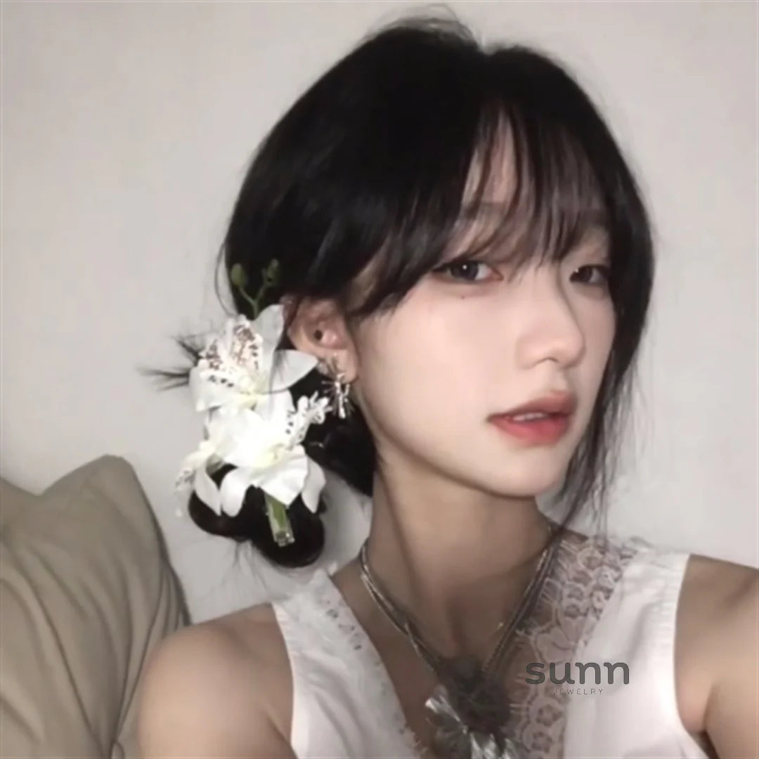 Riley Elegant Orchid Hair Clip