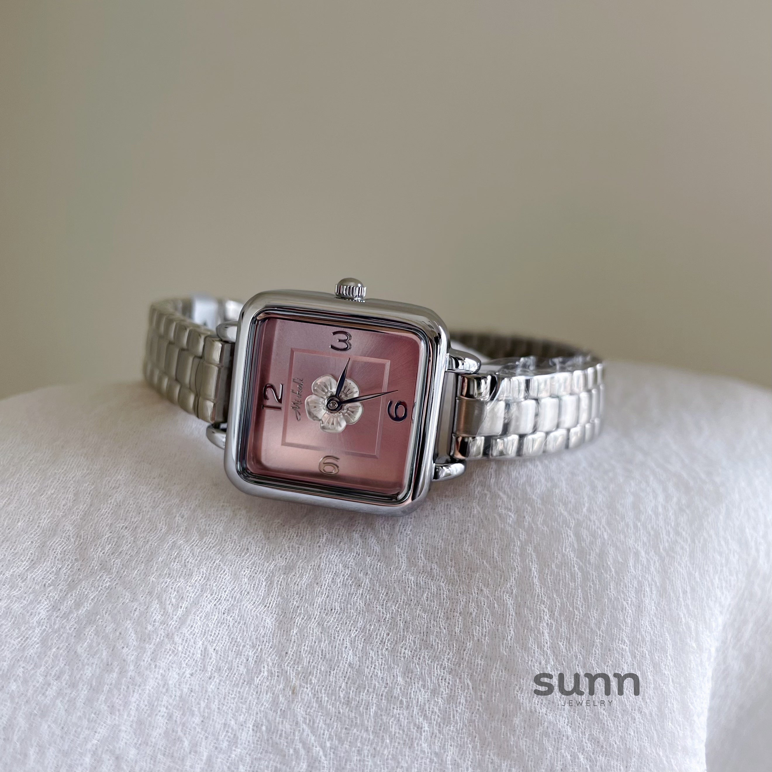 Rilyn Pink Camellia Square Watch [0GGT8U6V]