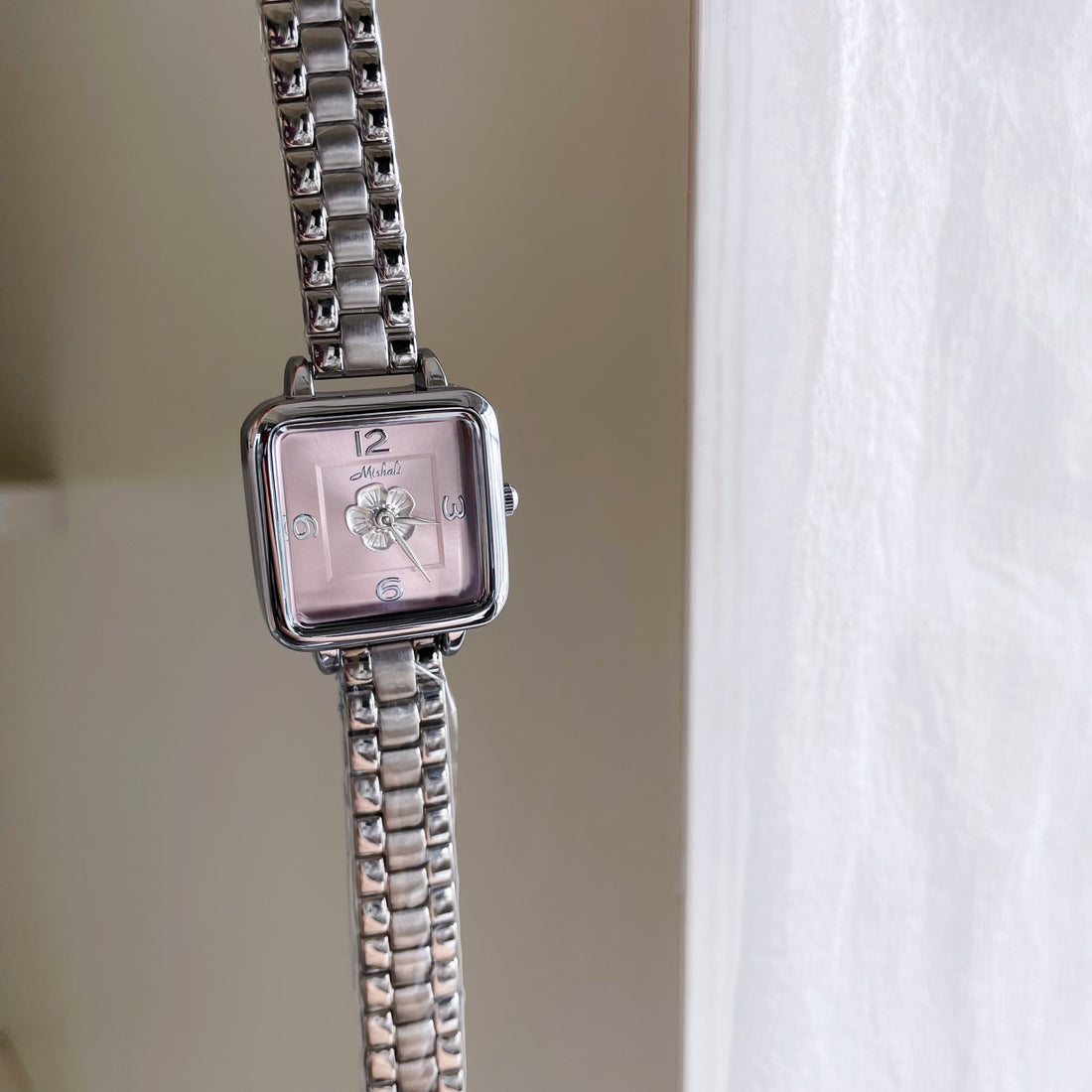 Rilyn Pink Camellia Square Watch [X4BCWTSD]