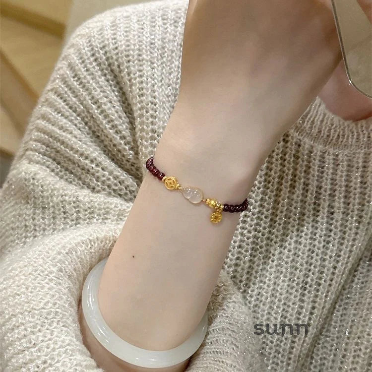 Risa Garnet Gourd Bracelet